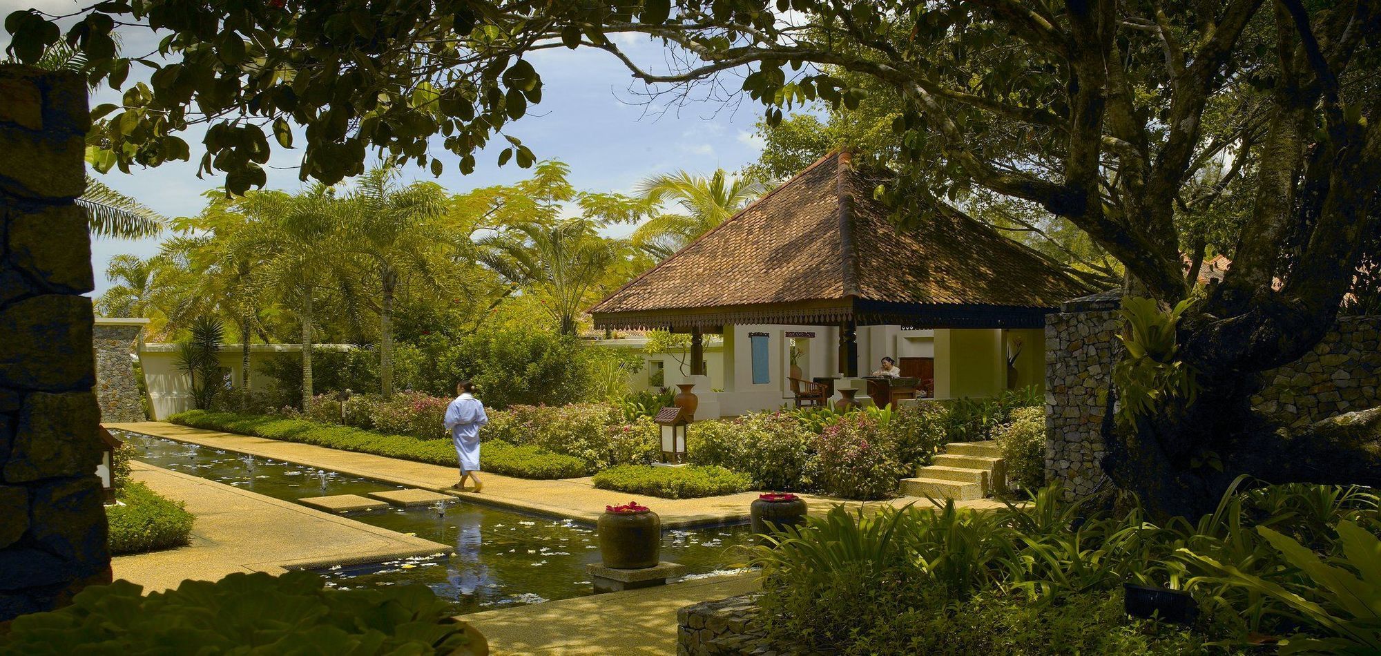Tanjong Jara Resort, Terengganu - A Small Luxury Hotels Of The World Дунґун Екстер'єр фото The Banyan Tree Spa at the Banyan Tree Hotel, Phuket, Thailand
