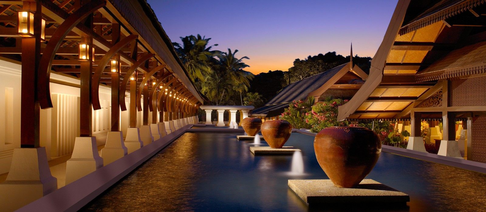 Tanjong Jara Resort, Terengganu - A Small Luxury Hotels Of The World Дунґун Екстер'єр фото The resort's main lobby